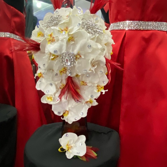 Hand Made Brooch Bouquet for Prom or Bridal - Picture 7 of 12